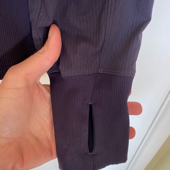 Lululemon Jacket Size 8 - Picture 3 of 3